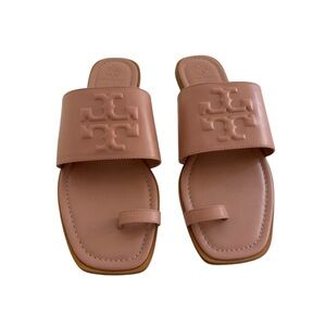 Tory Burch Toe Ring Flat sandal